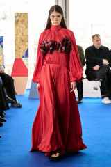 Alexandra Micu - AZ Factory Fall/Winter 2023 Fashion Show in Paris фото №1367385
