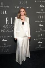 Alicia Silverstone at ELLE Women in Hollywood in Los Angeles 12/05/23 фото №1382636