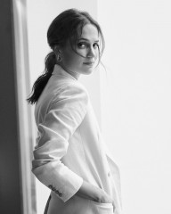 Alicia Vikander by Julian Ungano for The Hollywood Reporter, 76th CFF (May 2023) фото №1390306
