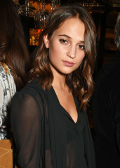 Alicia Vikander фото №841620