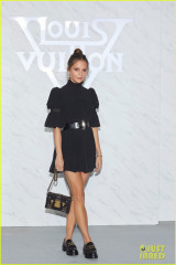 Alicia Vikander - Louis Vuitton Cruise 2020 Spin-Off Show in Seoul 10/31/2019 фото №1230115