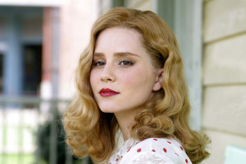 Alison Lohman фото