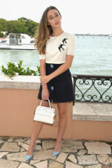 Alycia Debnam-Carey – Hotel Cipriani in Venice, Italy 09/01/2017 фото №992006