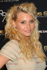 Alyson Michalka фото №414795