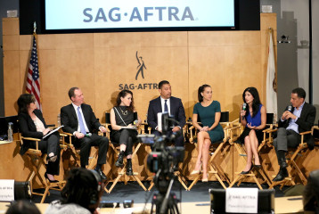 Alyssa Milano - May 06: SAG-AFTRA Panel Discussion on Deepfakes фото №1187177