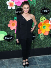 Alyssa Milano - May 20: Lifetime's Summer Luau  фото №1187682