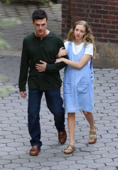 Amanda Seyfried - 'A Mouthful Of Air' On Set in New York 09/24/2019 фото №1226408