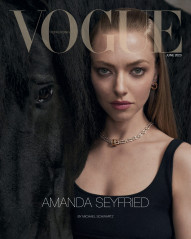 Amanda Seyfried ~ Vogue Hong Kong June 2023 by Michael Schwartz фото №1371584