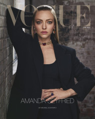 Amanda Seyfried ~ Vogue Hong Kong June 2023 by Michael Schwartz фото №1371583