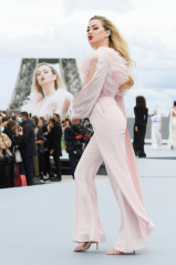 Amber Heard - 'Le Defile L'Oreal Paris 2021' Show in Paris 10/03/2021 фото №1313809