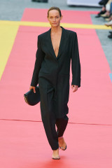Stella Mccartney Spring/Summer 2023 Fashion Show in Paris фото №1352476