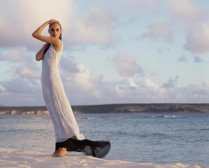Amber Valletta by Herb Ritz фото №1408486