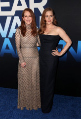 Amy Adams-"Dear Evan Hansen" Premiere in LA фото №1312516