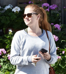 Amy Adams Out and About in Los Angeles 03/19/2018 фото №1055327