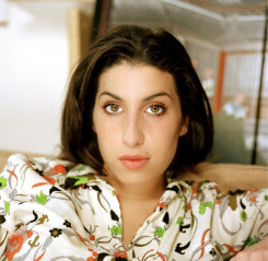 Amy Winehouse фото №589200