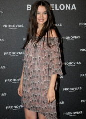 Ana de Armas - Pronovias Store Opening in Barcelona 05/21/2010 фото №1361001