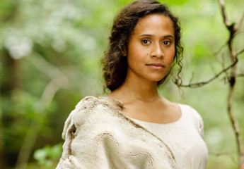 Angel Coulby фото