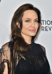 Angelina Jolie - National Board Of Review Awards Gala 01/09/2018 фото №1029691