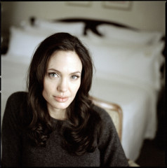Angelina Jolie фото №367038