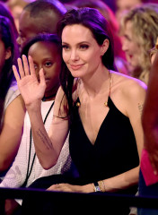 Angelina Jolie фото №799909