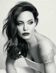 Angelina Jolie by Mathieu Caesar for Guerlain (2018) фото №1103232