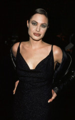 Angelina Jolie фото №18642
