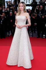 Angelina Jolie at Cannes 2025 фото №1418434