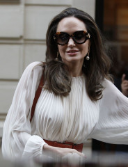 Angelina Jolie in Paris 07/08/2019 фото №1196540