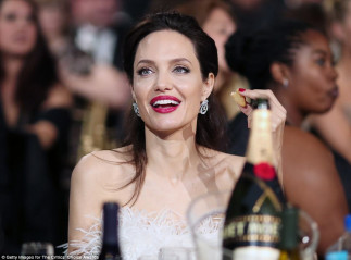 Angelina Jolie фото №1030297