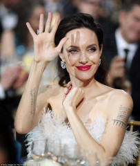 Angelina Jolie фото №1030304