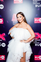 Ани Лорак - Премия Ru.TV 2019 - красная дорожка фото №1199589