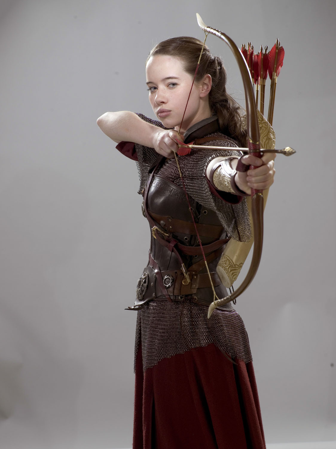 Анна Попплуэлл (Anna Popplewell)