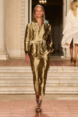 Ralph Lauren Spring/Summer 2023 Fashion Show in New York фото №1353691