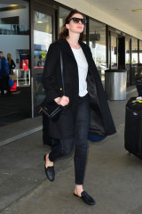 Anne Hathaway - Out in New York фото №1169577