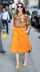 Anne Hathaway - Out in New York фото №1169567