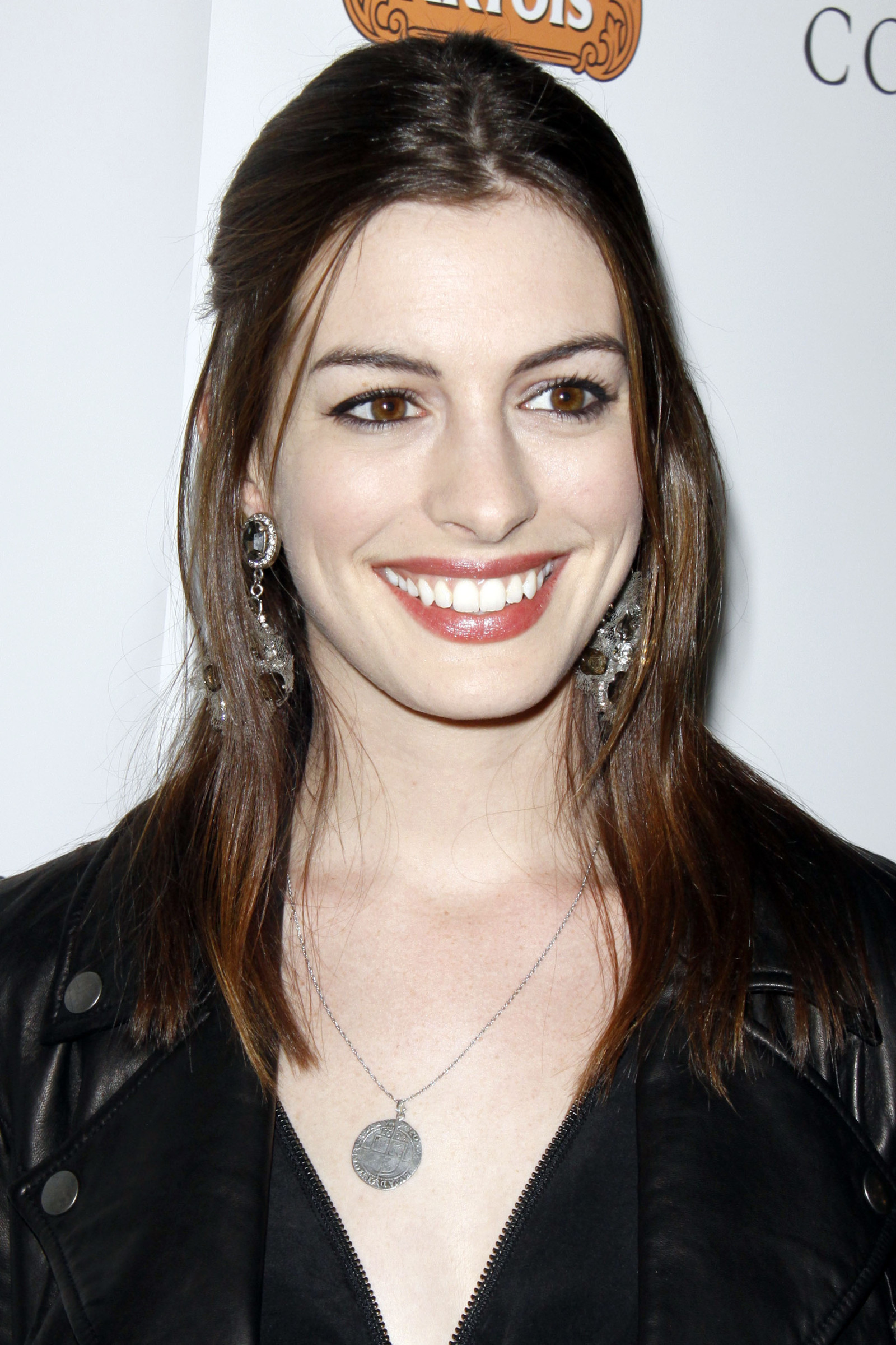 Энн Хэтэуэй (Anne Hathaway)