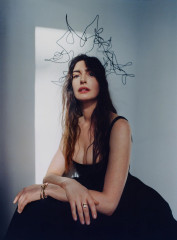 Anne Hathaway – for WWD Magazine December 2024 фото №1408460