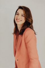 Anne Hathaway – The New York Times January 2019 фото №1135805