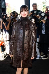 Anne Hathaway - Michael Kors Fashion Show in New York 09/14/2022 фото №1351714