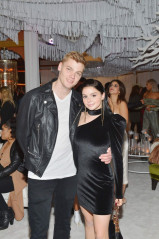 ARIEL WINTER-Lancome x Vogue Holiday Event in West Hollywood  фото №1122543