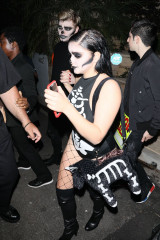 Ariel Winter Skeleton – Just Jared Halloween Party in LA  фото №1007882