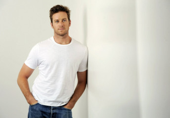 Armie Hammer - Dan MacMedan Photoshoot in West Hollywood for USA Today 06/13/13 фото №1412506