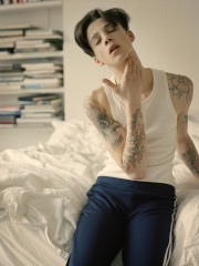 Ash Stymest фото №462775