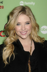 Ashley Benson фото №445057