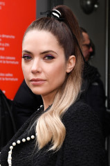 Ashley Benson - Giambattista Valli Show in Paris (Arrival) // March 02, 2020 фото №1276258