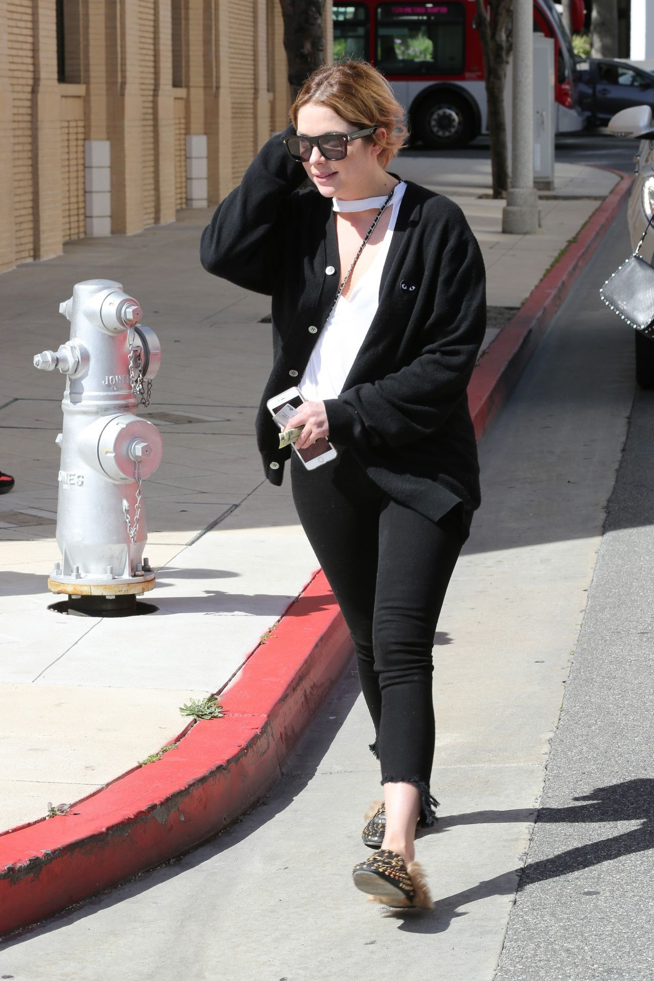 Эшли Бенсон - Ashley Benson фото №951320 - Ashley Benson Casual Chic