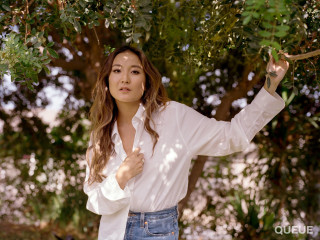 Ashley Park-Netflix Queue, December 2021 фото №1329637
