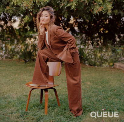 Ashley Park-Netflix Queue, December 2021 фото №1329635