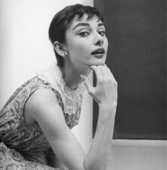 Audrey Hepburn фото №488547