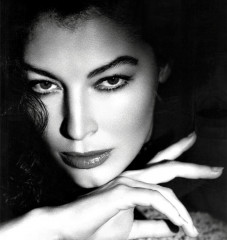 Ava Gardner фото №396015